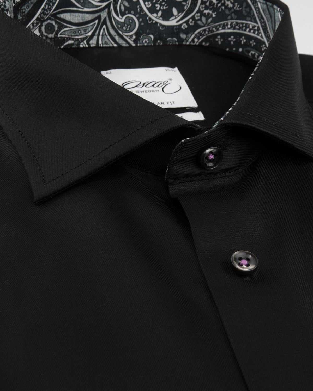 Svart wrinkle free-skjorta med kontrastdetaljer regular fit