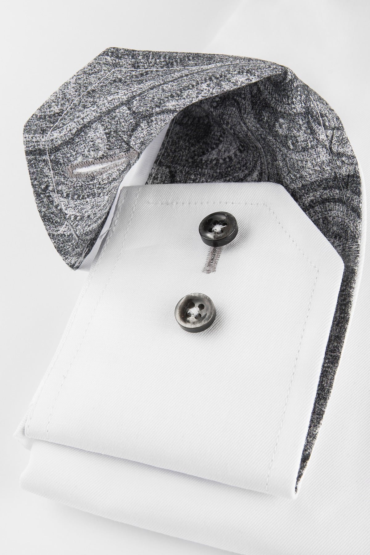 White regular fit shirt with grey contrast details