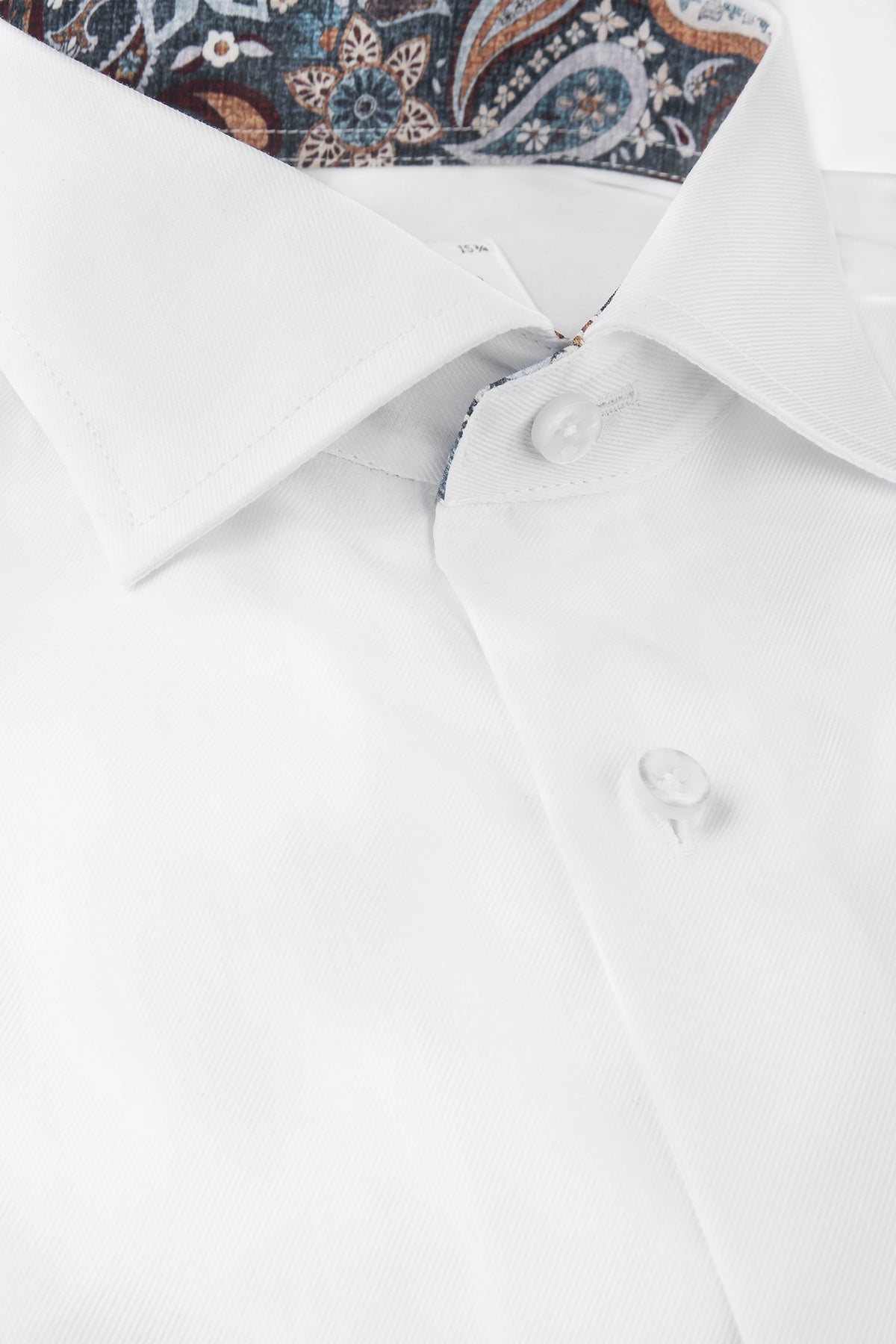 White regular fit shirt with contrast details