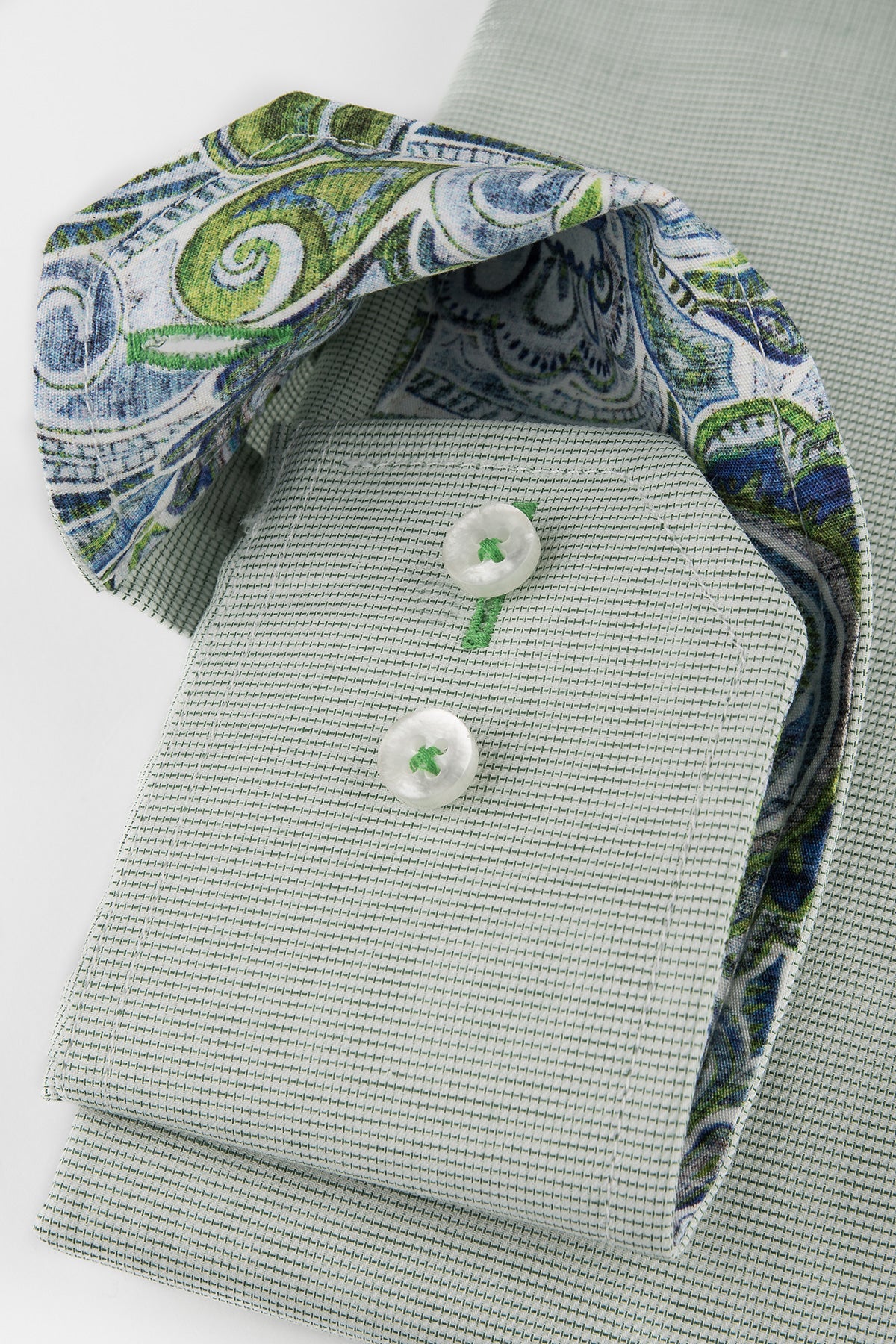 Green slim fit shirt with contrast details