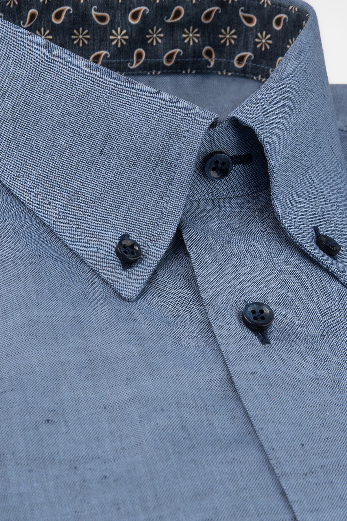 Indigo blue short-sleeved shirt with contrast details regular fit