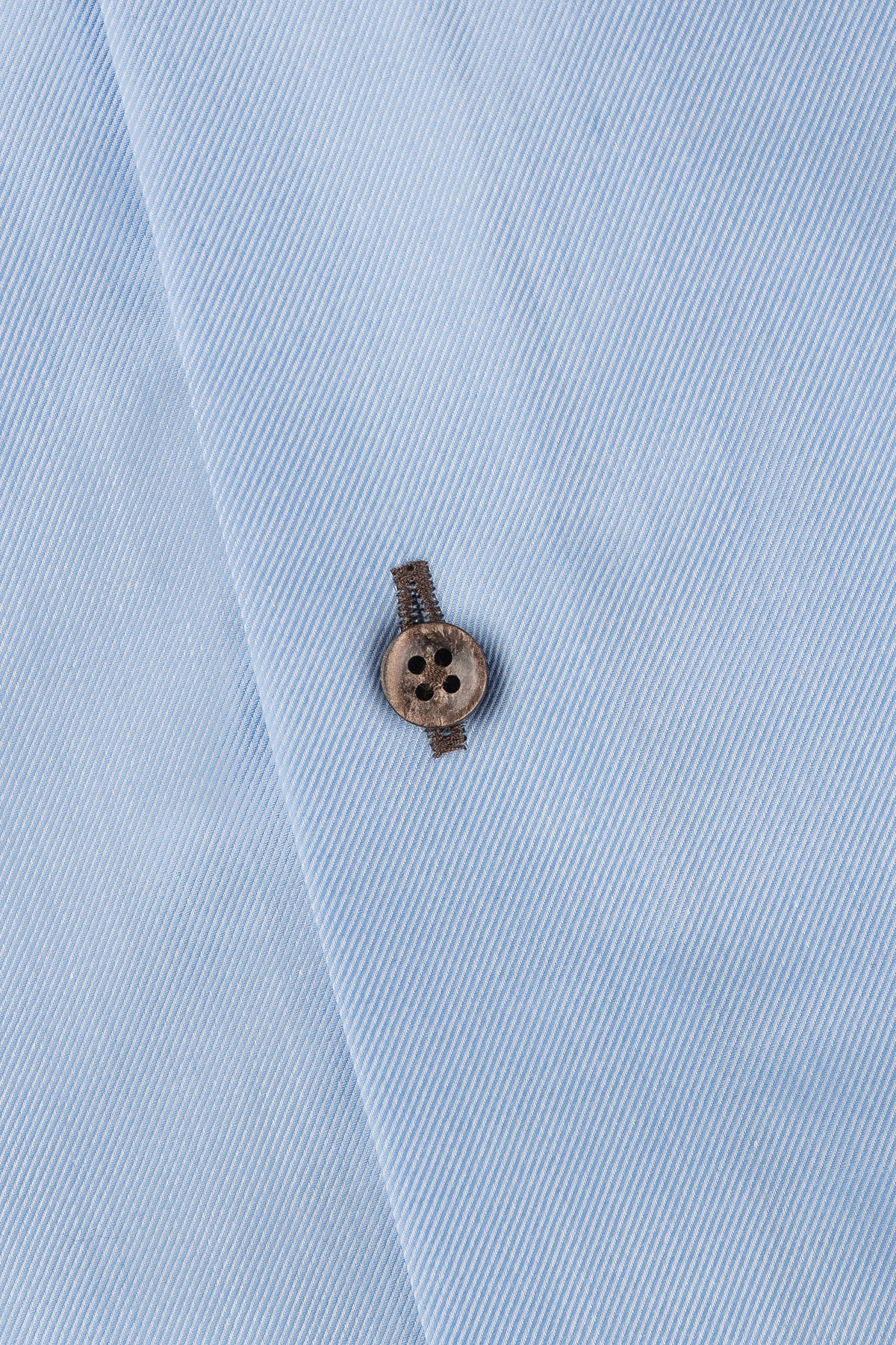 Light blue slim fit shirt with contrast details