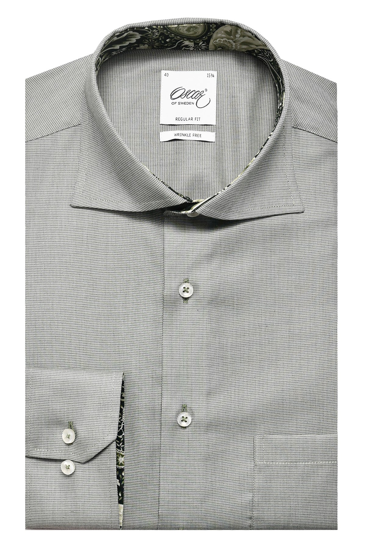 Green shirt with contrast details regular fit