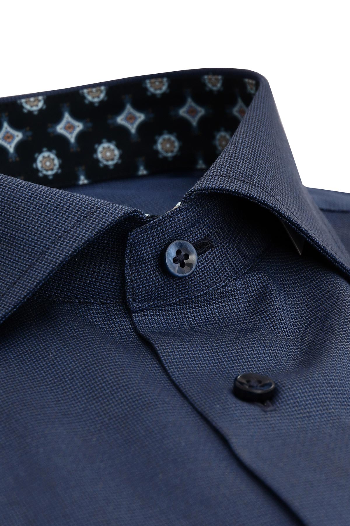 Navy blue short-sleeved regular fit shirt with contrast details