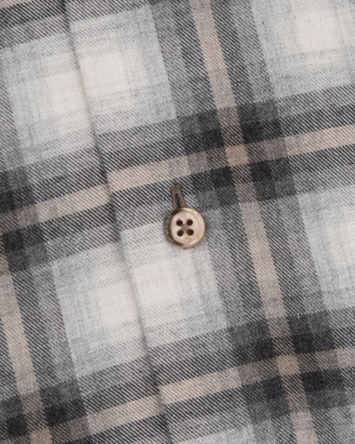 Grå rutig flanellskjorta regular fit