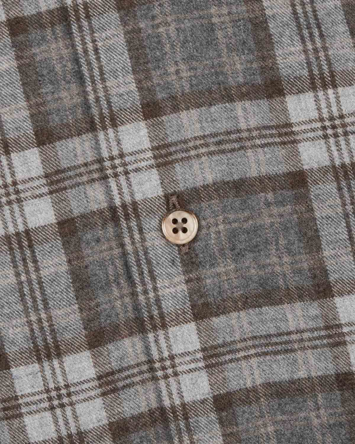 Brun rutig flanellskjorta regular fit