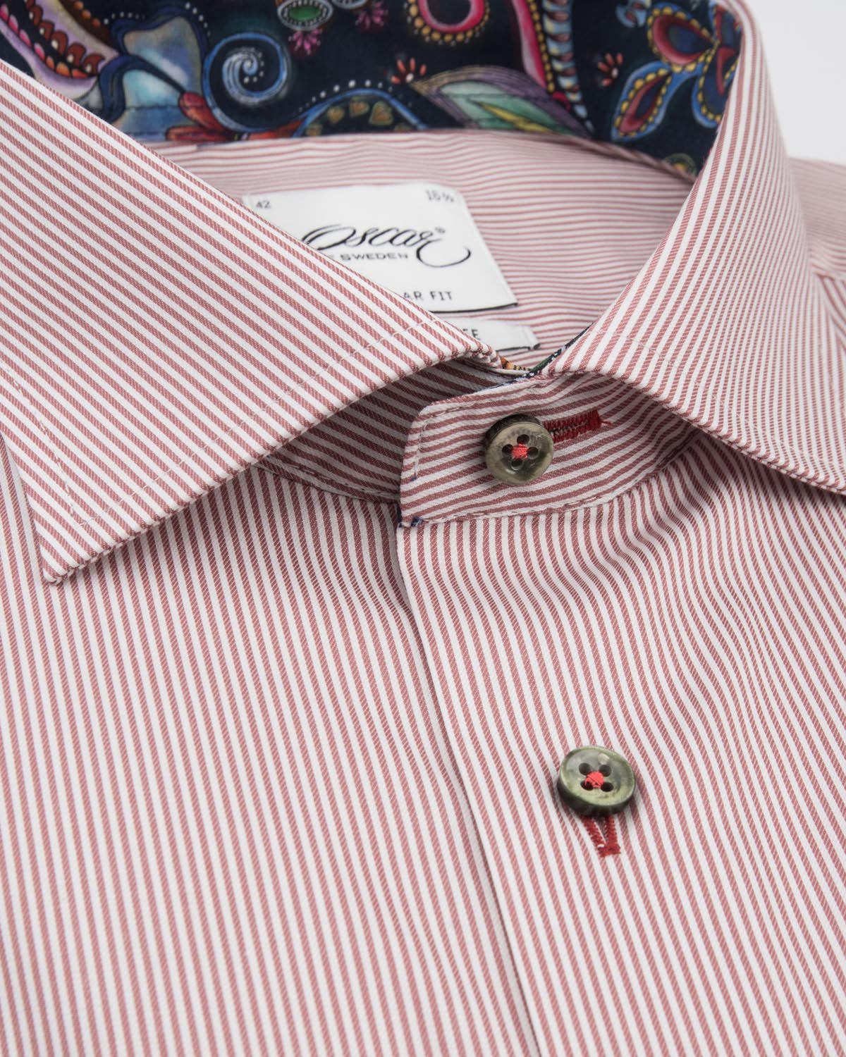 Red striped shirt regular fit with contrast details