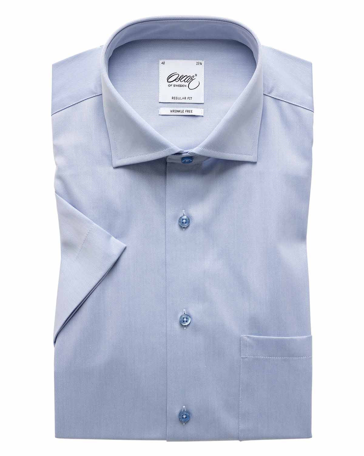 Ljusblå kortärmad skjorta wrinkle free regular fit