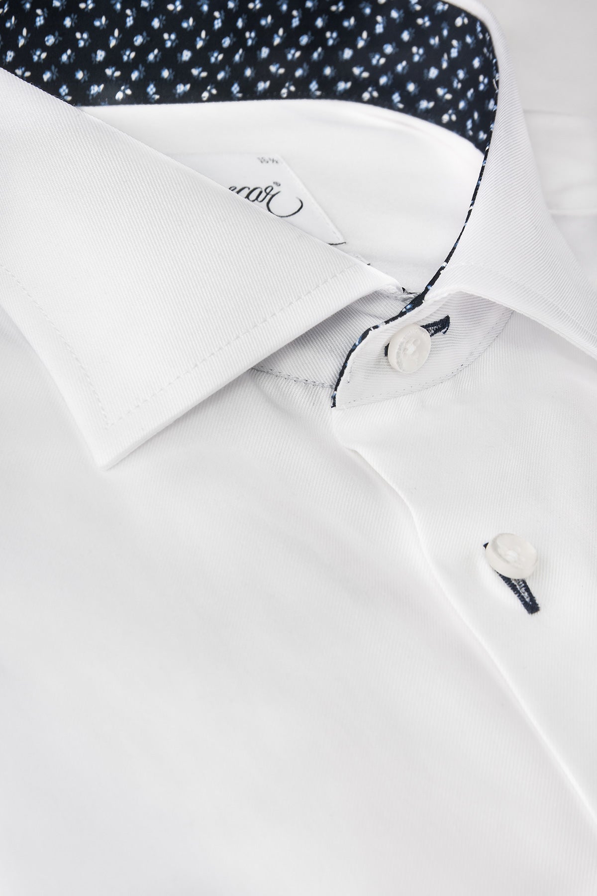 White regular fit extra long sleeves shirt with contrast details