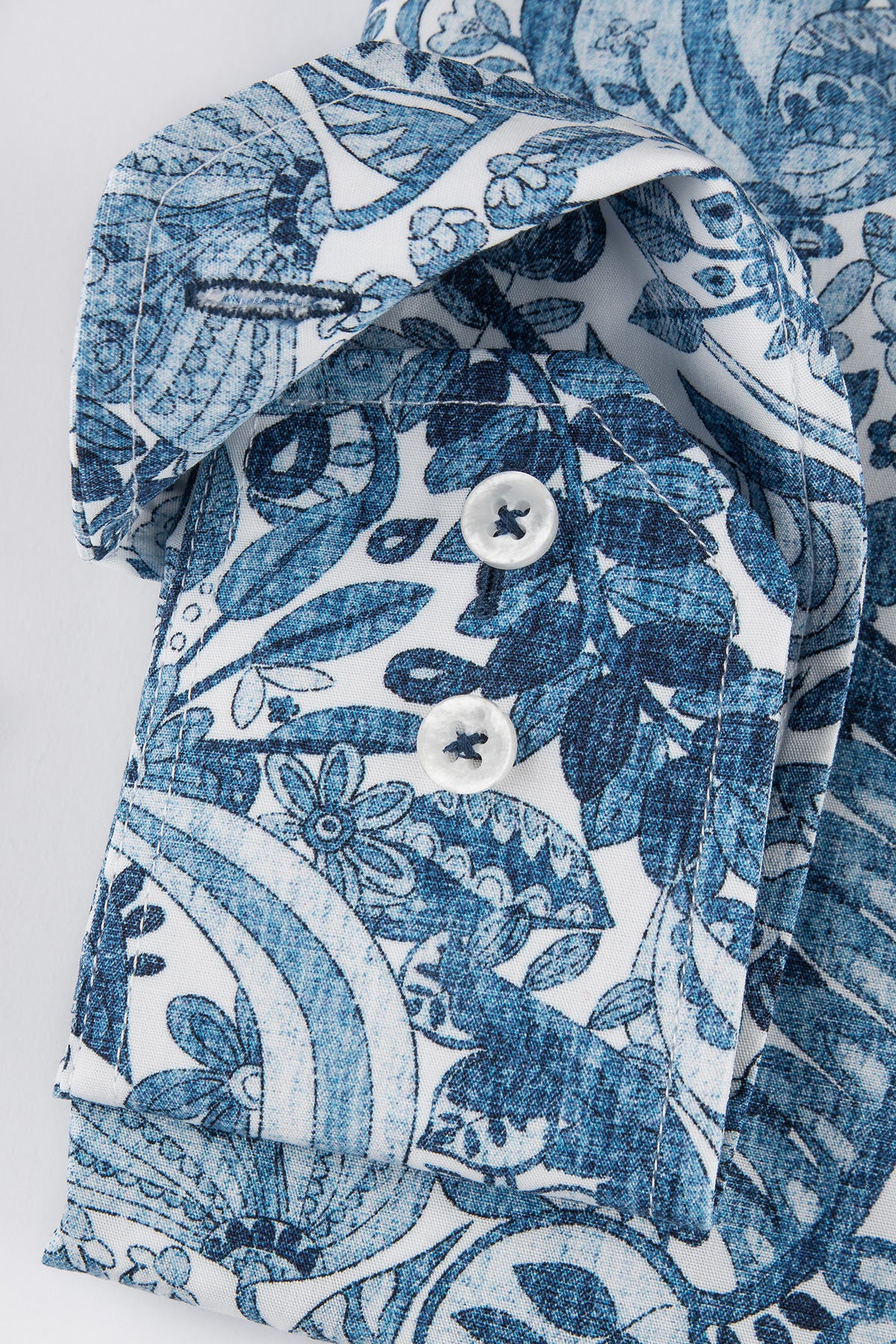 Blue paisley printed regular fit shirt