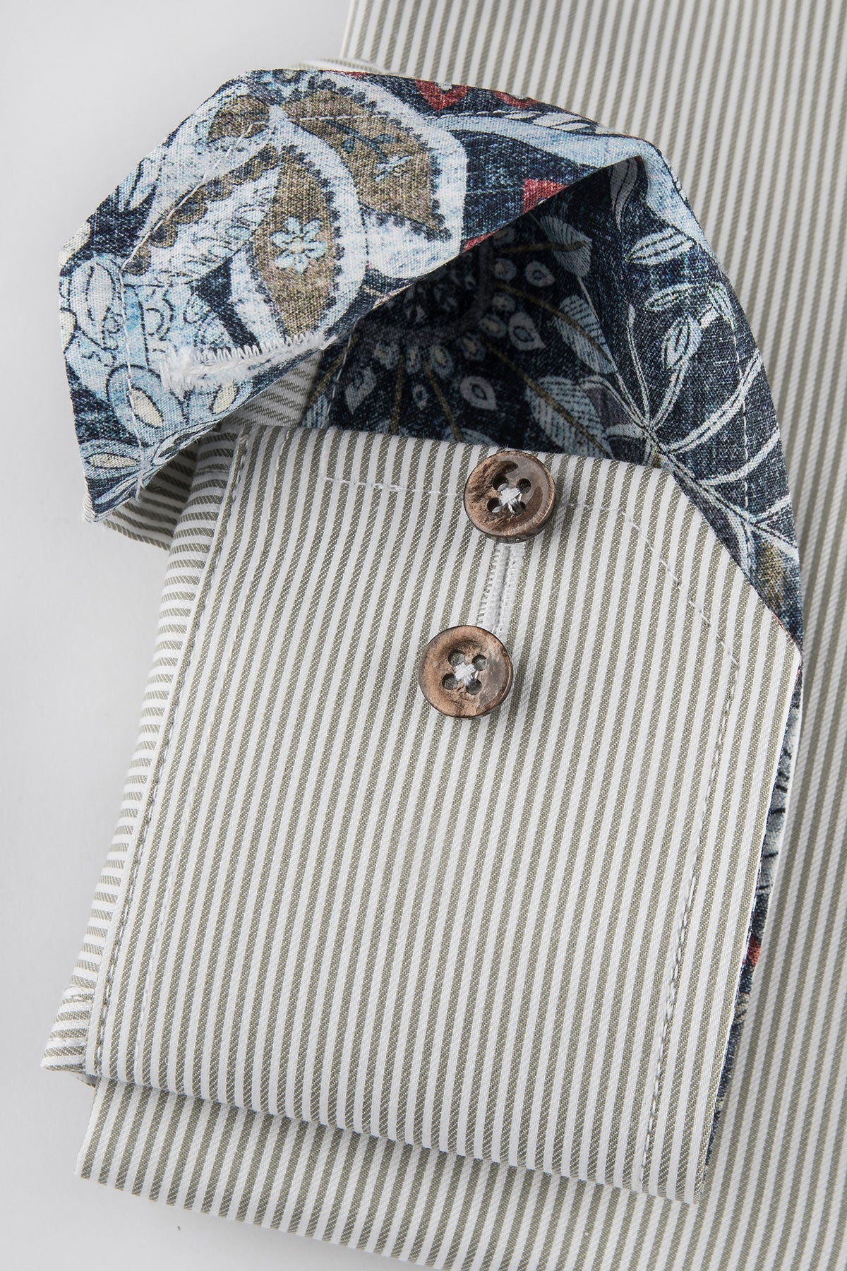 Green striped regular fit shirt with contrast details