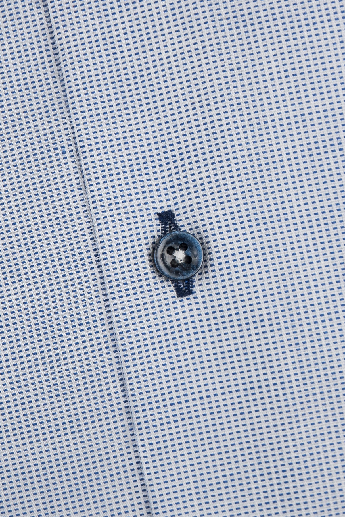 Light blue short sleeve regular fit shirt with contrast details