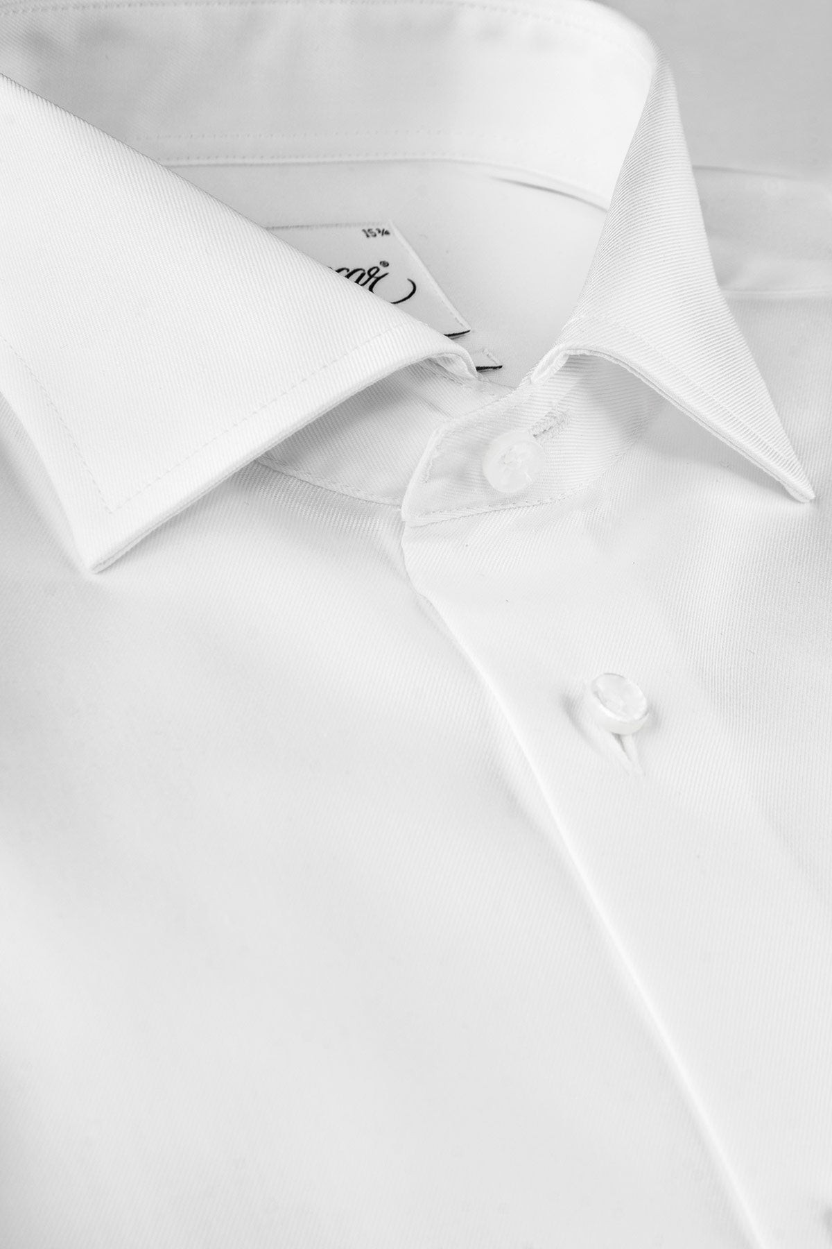 Vit skjorta wrinkle free super slim fit