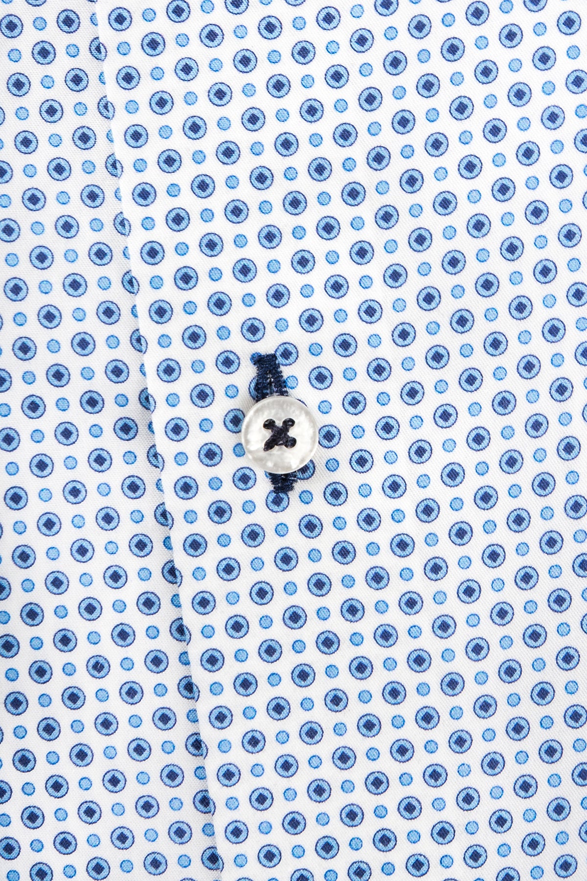 White printed regular fit shirt, extra long sleeves