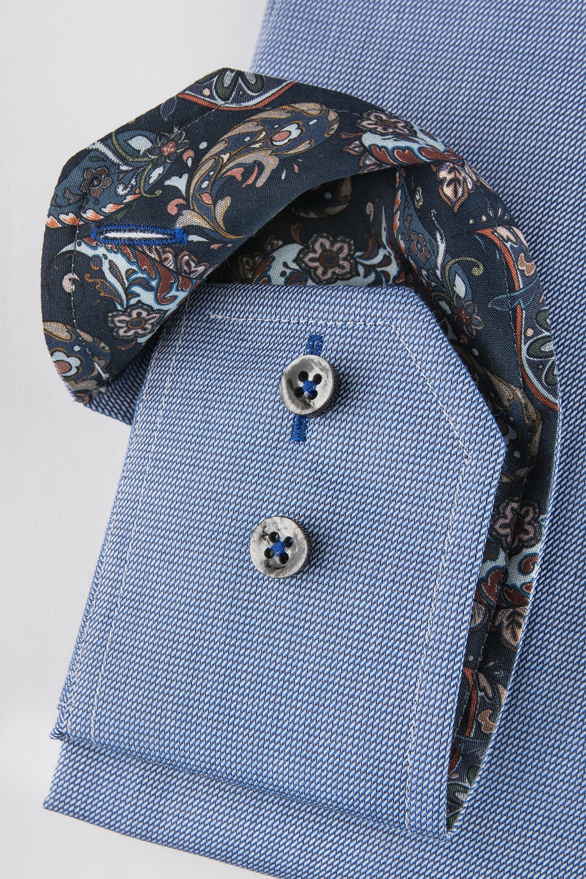 Blue slim fit shirt with contrast details
