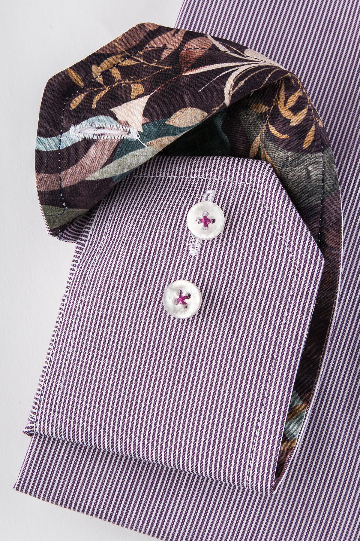 Purple regular fit shirt with contrast details