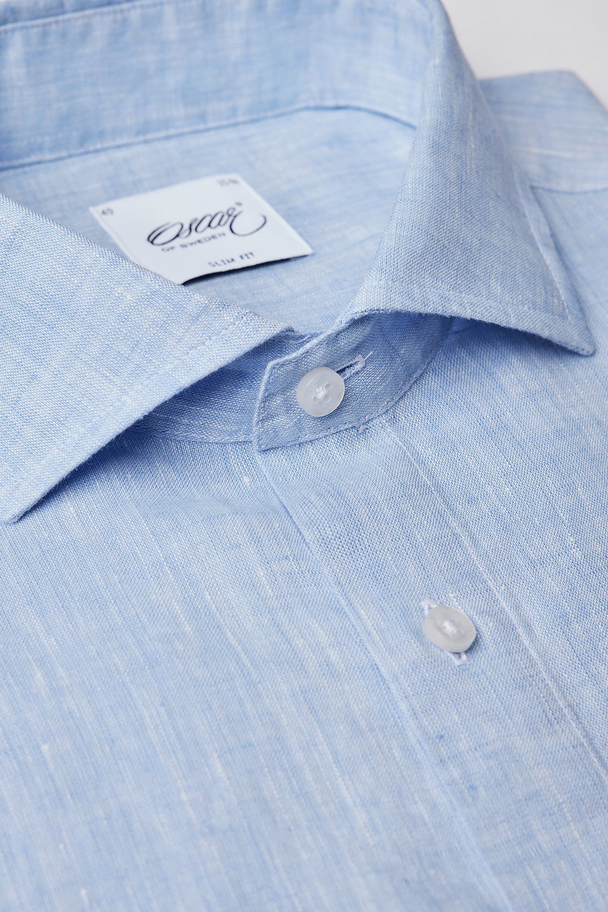 Ljusblå linneskjorta slim fit