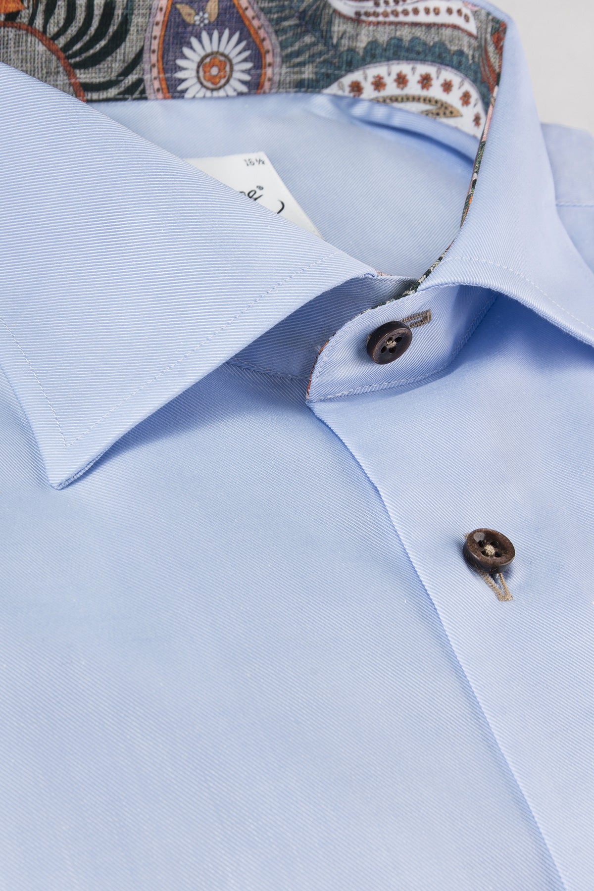 Light blue regular fit shirt with contrast details