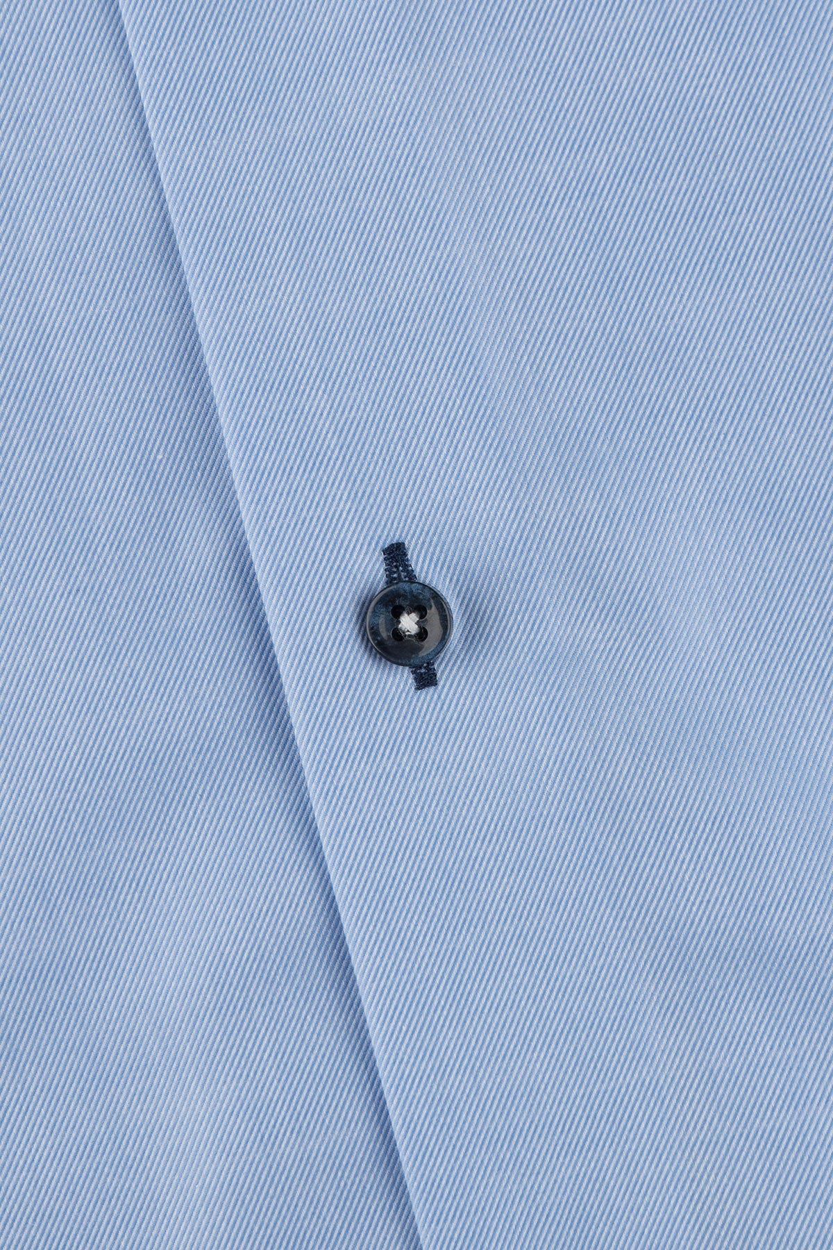 Light blue regular fit shirt with contrast details
