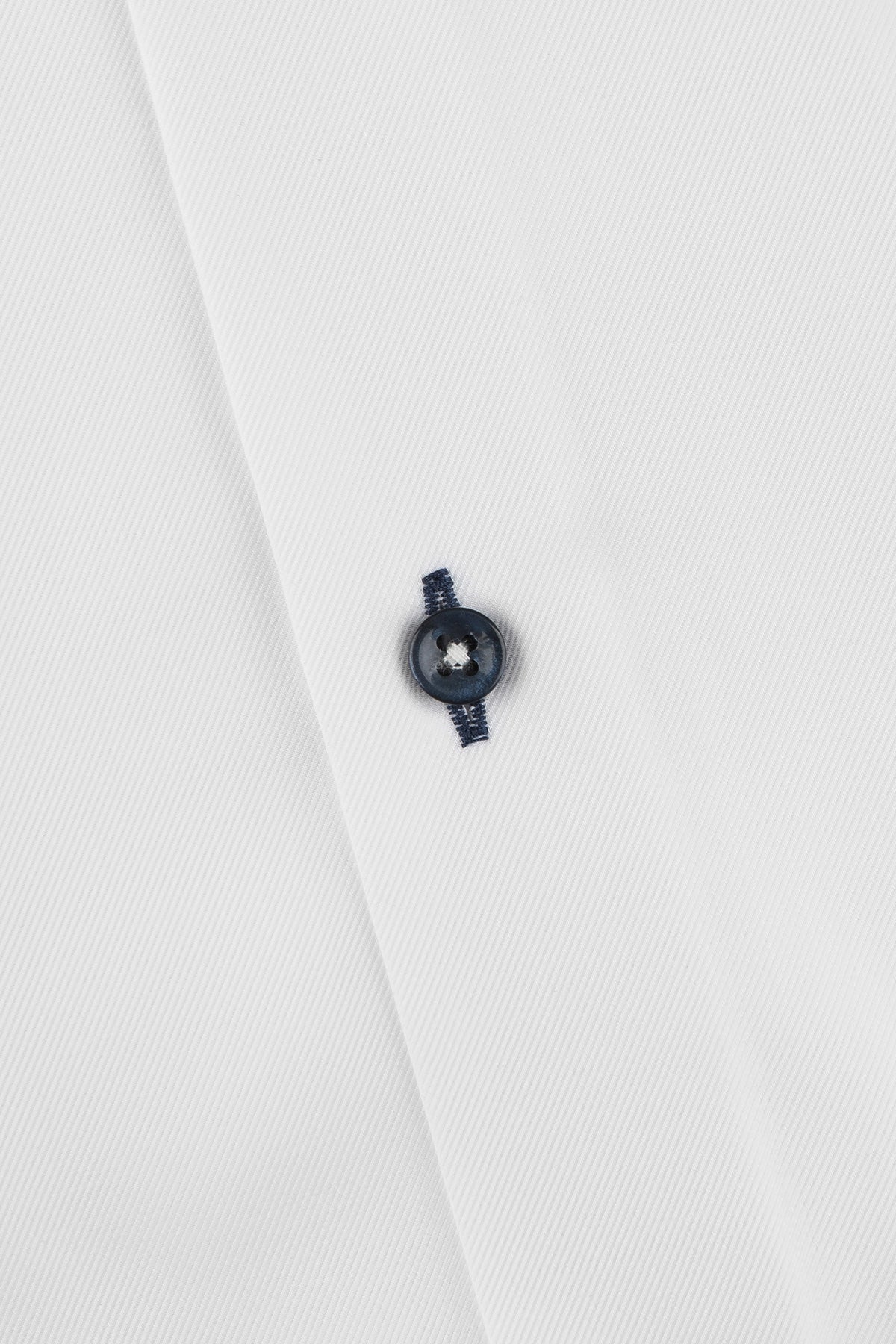White slim fit shirt with contrast details