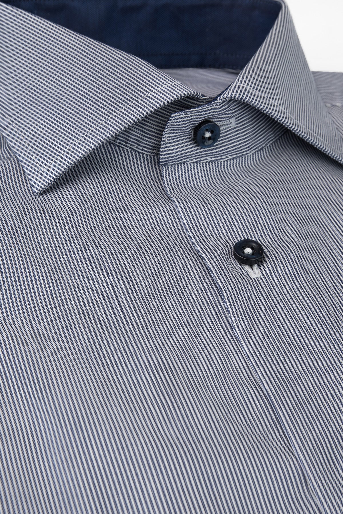 Blue striped regular fit shirt with contrast details