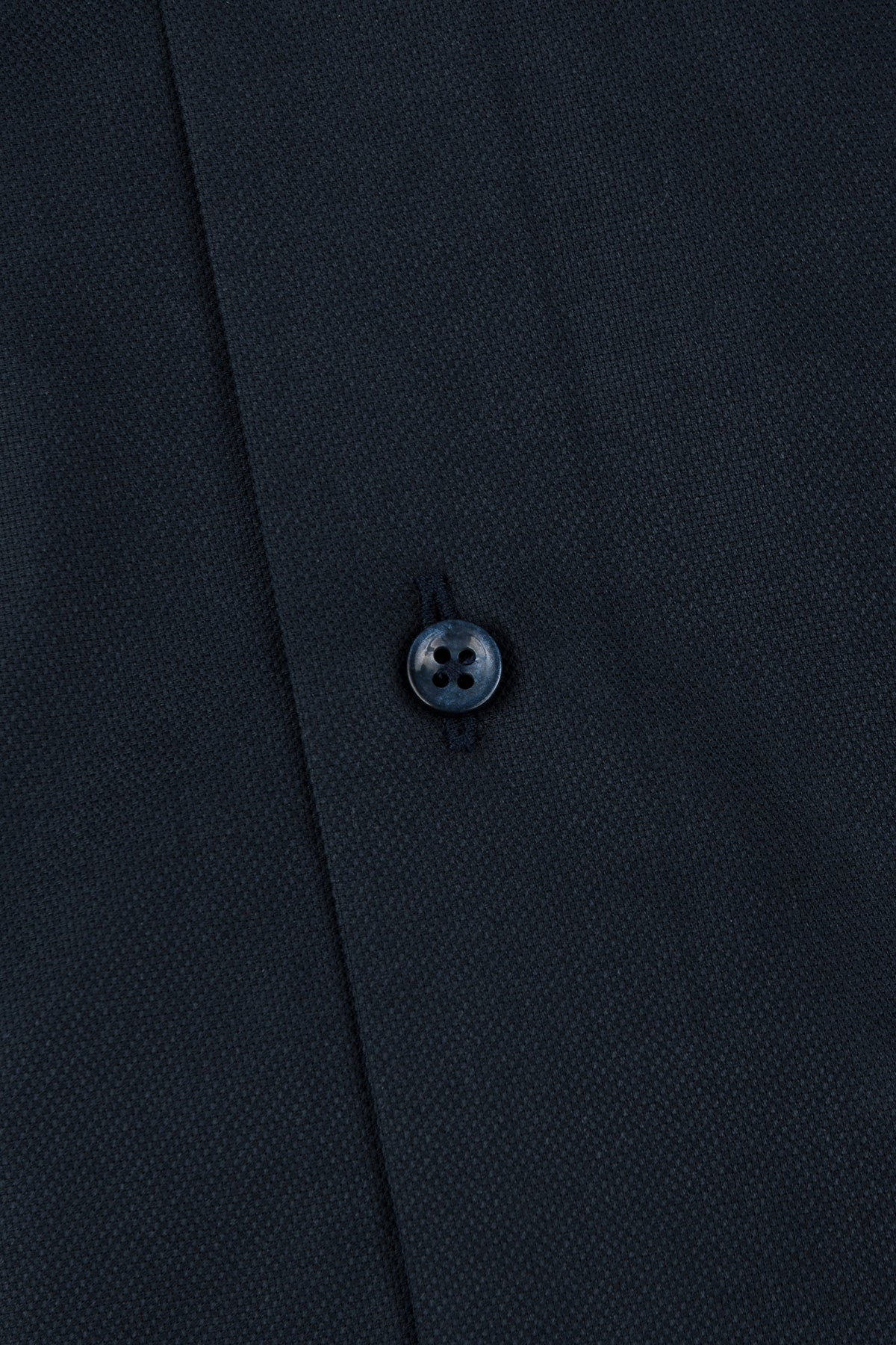 Dark blue short sleeve regular fit shirt with contrast details
