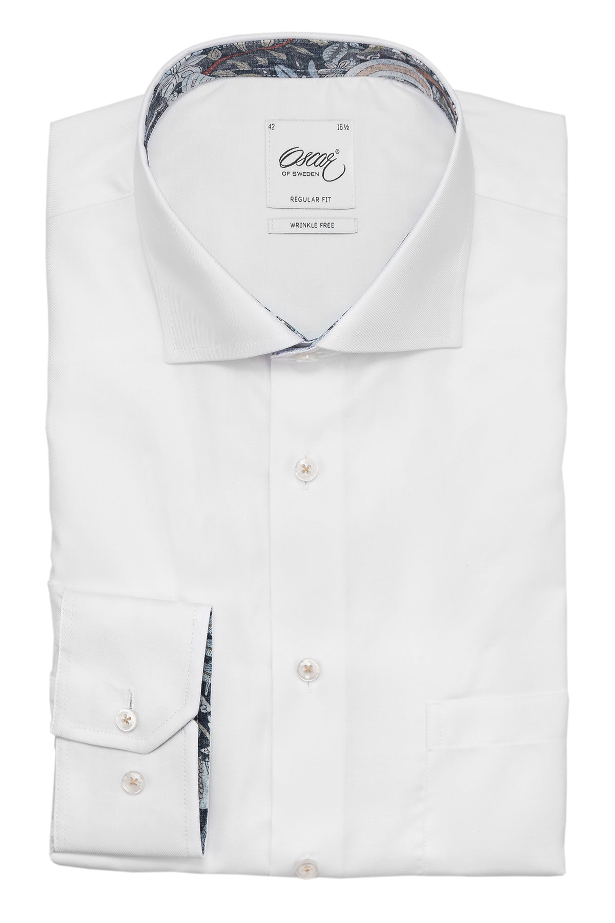 White regular fit shirt with contrast details