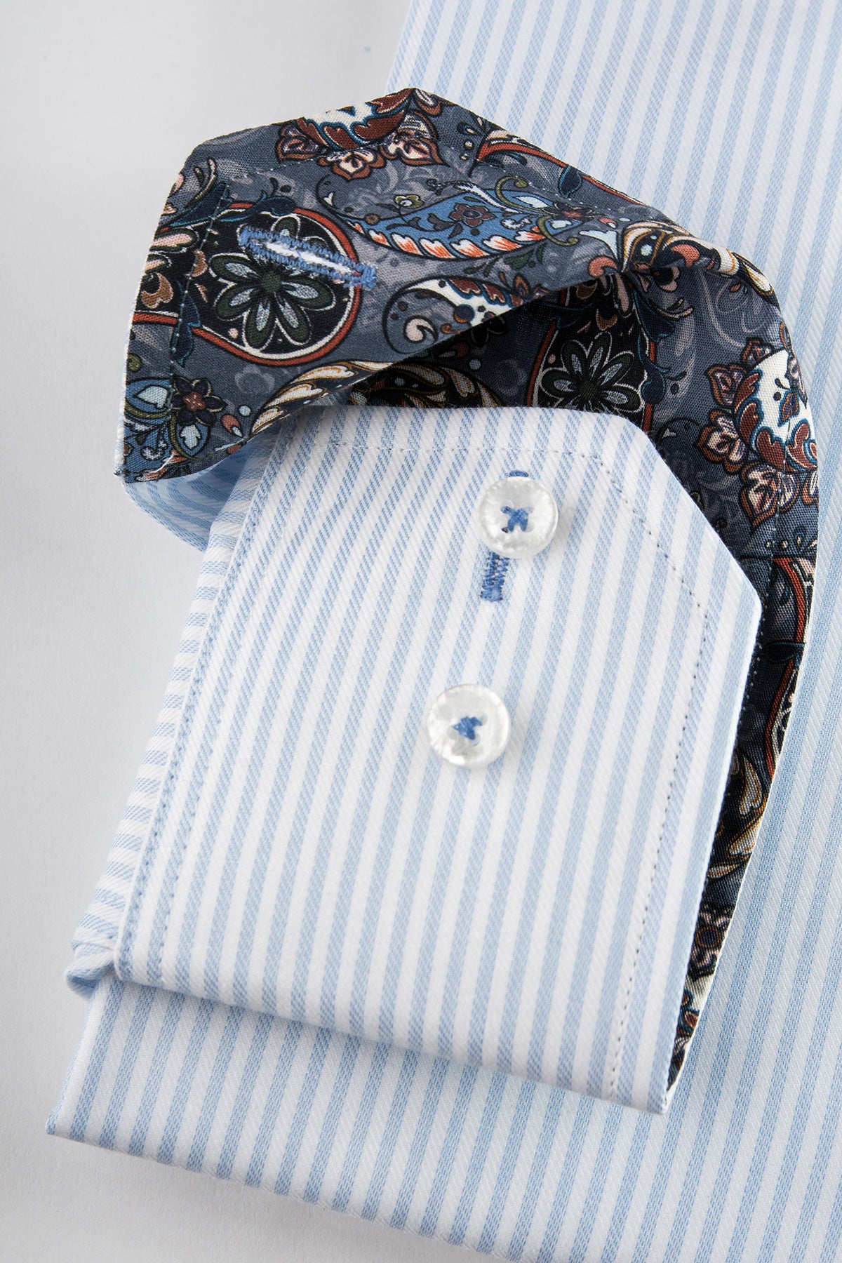 Light blue striped slim fit shirt with contrast details